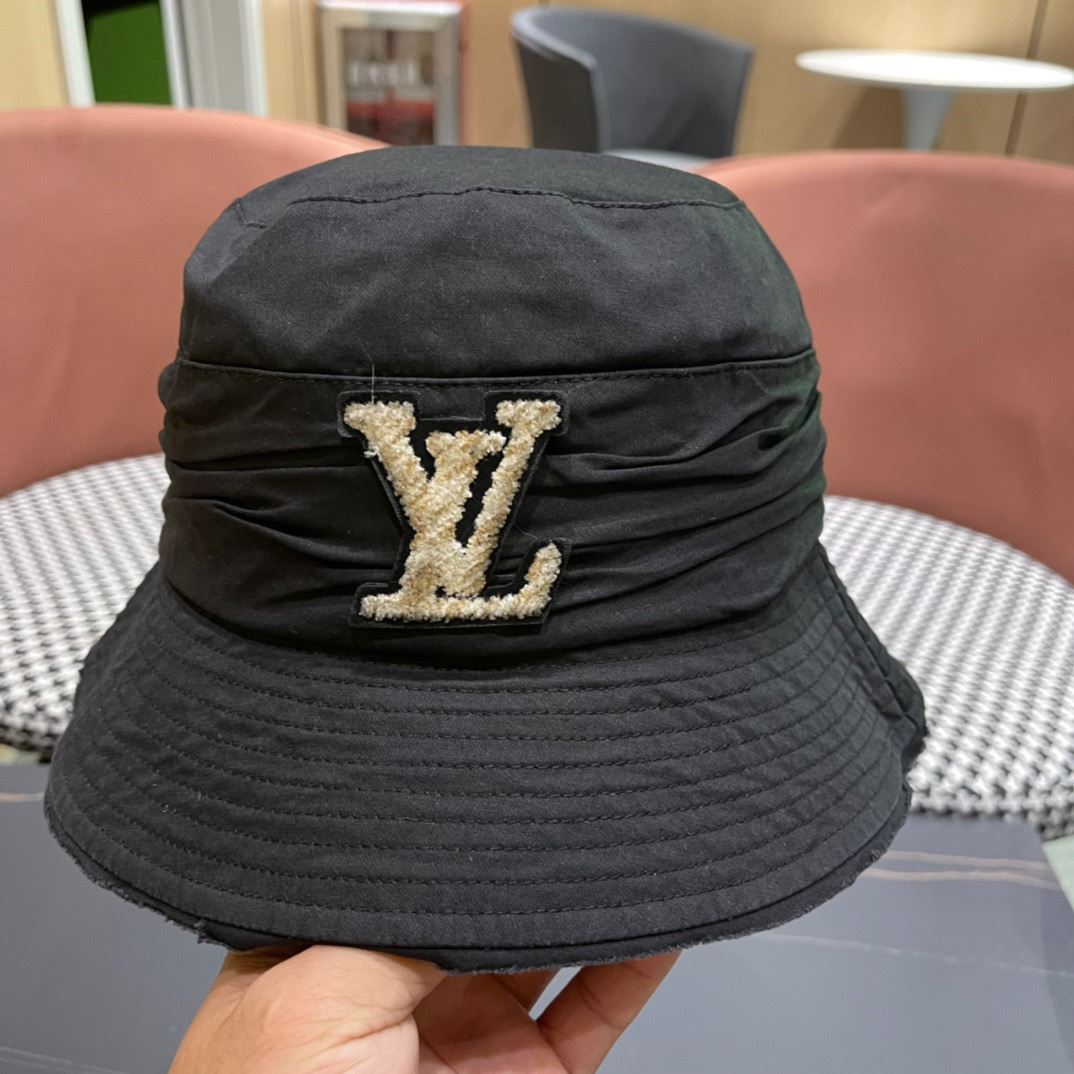 Louis Vuitton Caps